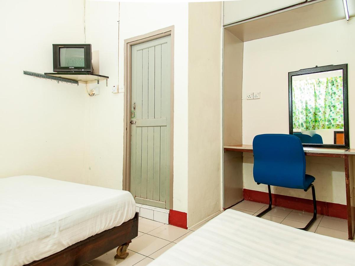 SPOT ON 89818 Ban Hin Hotel Sibu Exterior foto